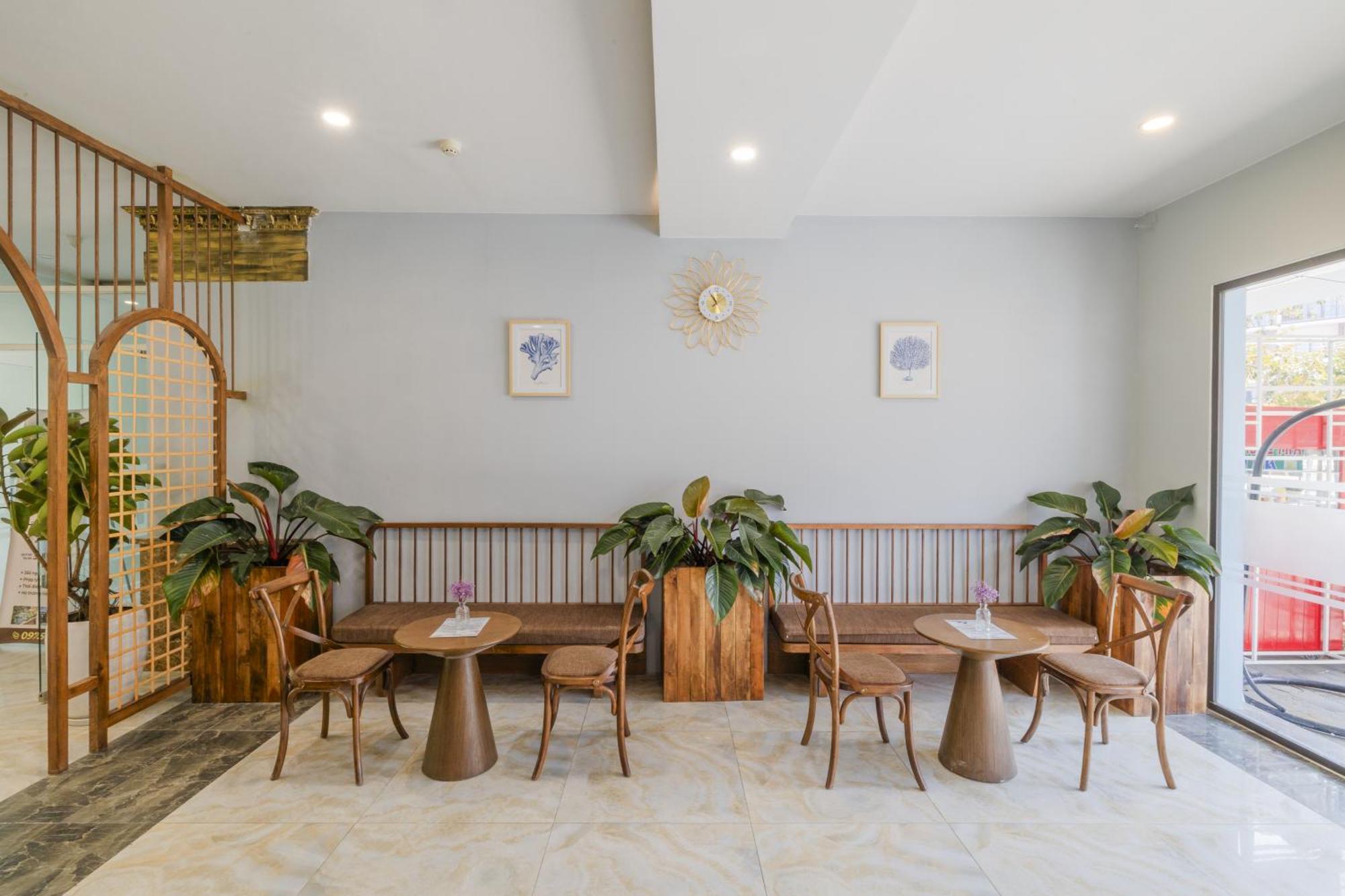 Amon Hotel Дуонг-Донг Экстерьер фото