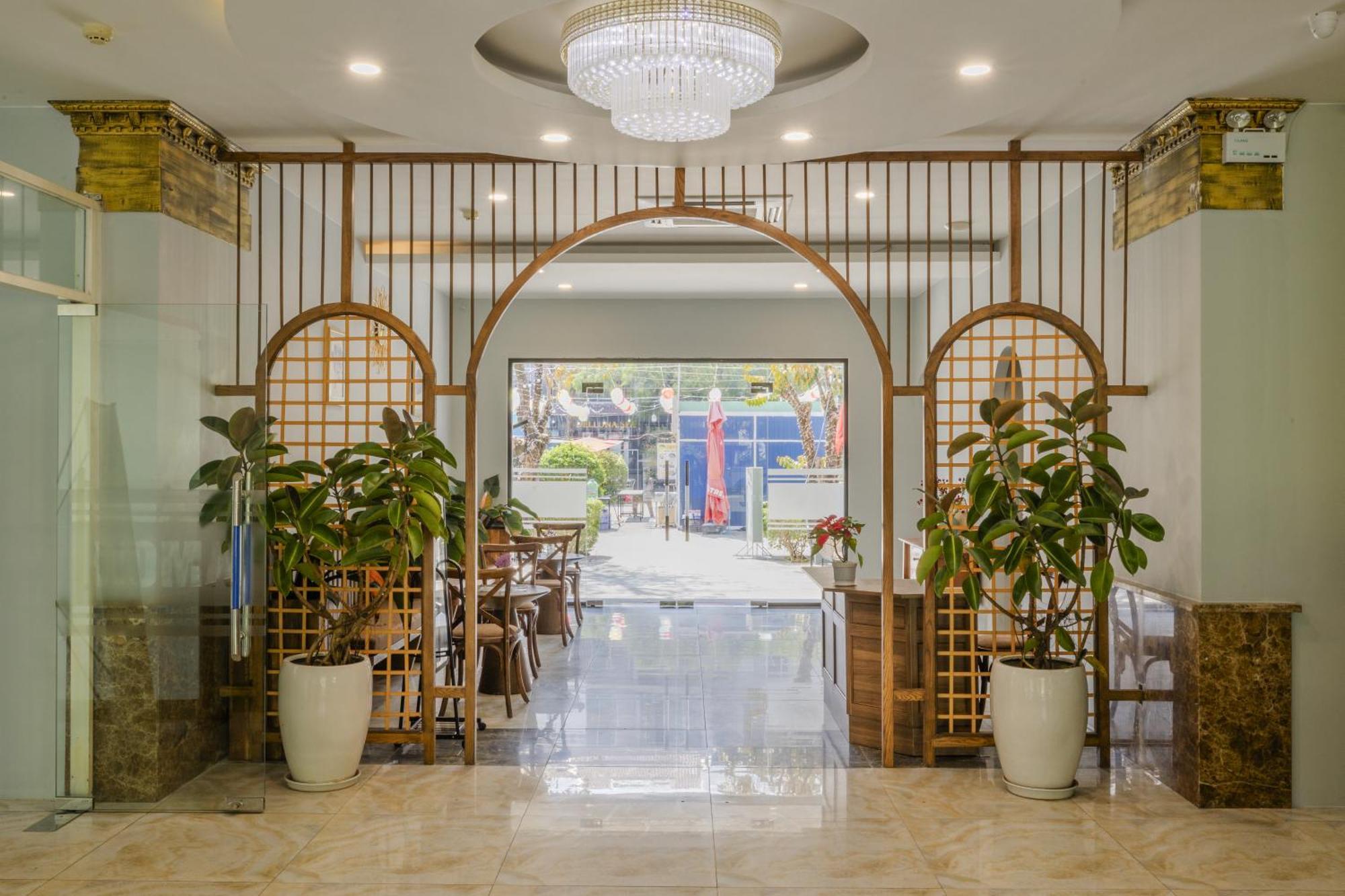 Amon Hotel Дуонг-Донг Экстерьер фото
